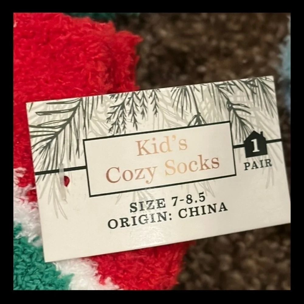 NWT 20 pcs Fuzzy socks child and adult Christmas socks reindeer Christmas tree
